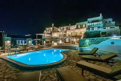 9 Muses Villa Thalia 5 Br with private pool!