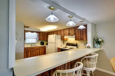 Image de Daytona Beach Shores Condo Rental: Walk to Beach!