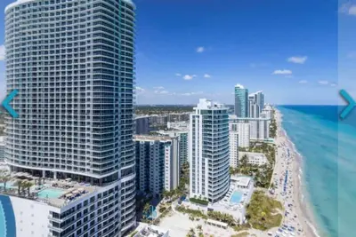 Image de 5 Stars Lyfe, 25th floor 1bedroom on Beach with Ocean view