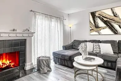 Image de A Refined and Cozy Home Near At&T Stadium & Six Flags