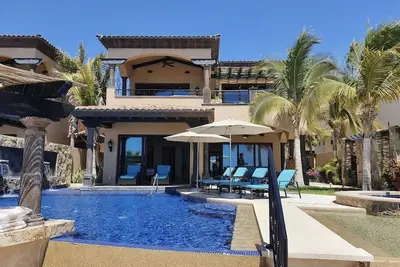 Image de Luxurious Novaispania 4 Bedroom Villa - Quivira Golf Club - Pueblo Bonito