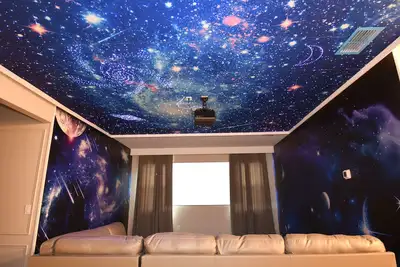 Image de Skylight Theatre 12br/11. 5ba Pool Villa! Mini-golf/10 Mins to Disney/ Sleep 30