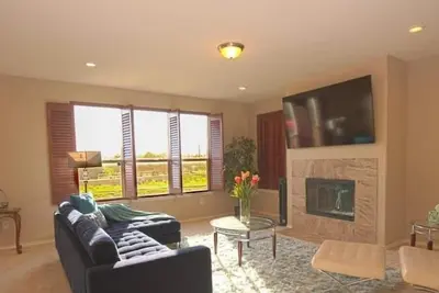 Image de A Charming, Spacious, Cozy Sa Texas Hill Country Home with easy access to I-10!