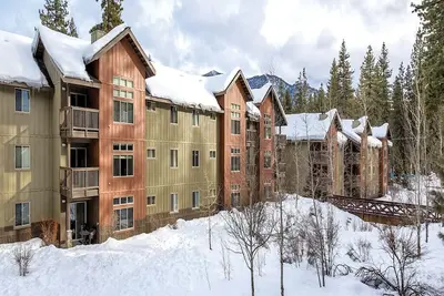 Image de 3 Bedroom Deluxe Condo, Sleeps 8, Kitchen, Skiing at Lake Tahoe, South Shore! !