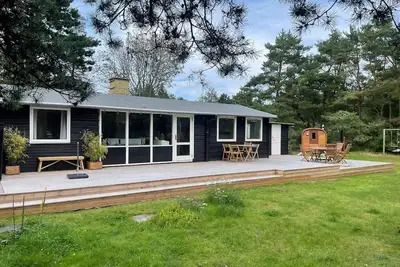 Image de Summer house with outdoor sauna at.