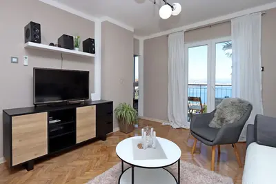 Image de Appartement d'une chambre avec le balcon et la vue sur le mer Opatija (A-21787-a)