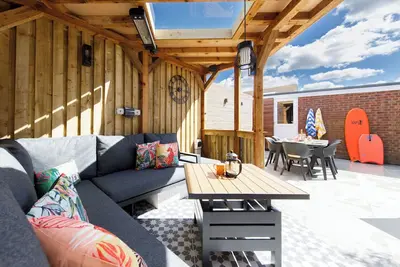 Image de Coastal Retreat for 6 Close to Beaches