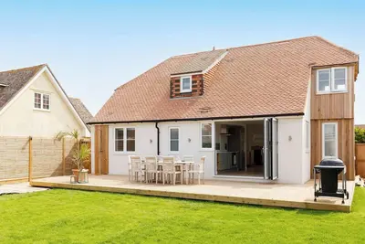 Image de Mariners: Stylish Beachside Getaway with Sea Views