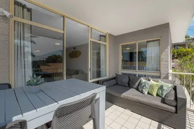 Image de 2 Bedroom Apartment with Partial Ocean View @ Surf Dance