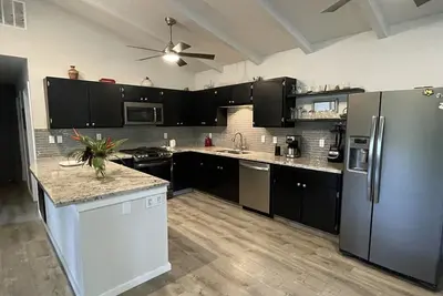 Image de Walk to the Lava Coast from this Spacious Ranch on one acre 30 minutes from Hilo