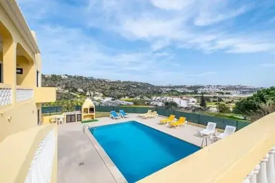 Image de Villa Camila - Ideal location ten-min walk to Albufeira Marina