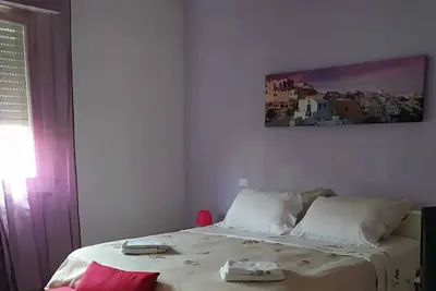 Seaside Apartment – 2 Min Walk to Beach, Free Wi-Fi & Bikes