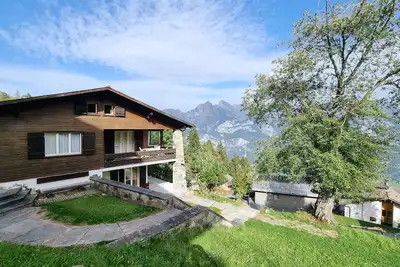 Exclusive Chalet in Flumserberg\nclose to the ski slopes with brathtaking view.