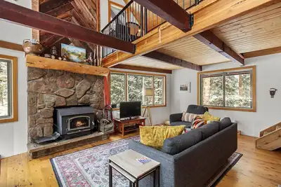 Image de Cabin in Blue River with Amazing Views!