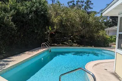 Image de Private backyard pool oasis. . 15 min to ocean!