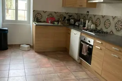 Image de agréable maison en Provence, avec cour, idéale pour les randonnées