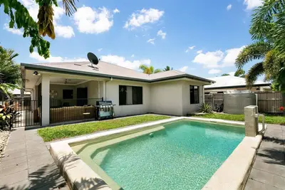 Serene Selwyn Coastal Villa near Trinity Beach