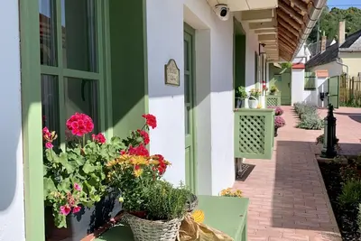Image de A 200-year-old cottage fully renovated near the 1000-year-old  Pannonhalma Abbey