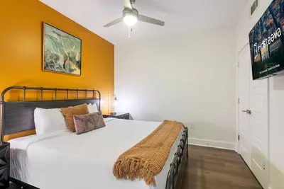 Image de Charming 4br Condo Steps Away from French Quarter Delights!
