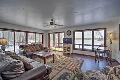 Image de Danbury Cabin w/ Wraparound Porch on Lang Lake!