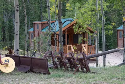 Image de New Cabins in the Mountains, Walk to Lake, Pet Friendly, Closet to Lake Granby!