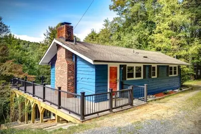 Image de Relaxing Mountain Cabin for Families with Dogs