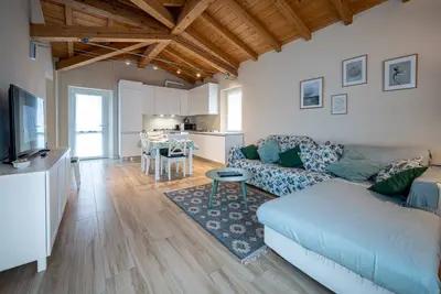 Image de Apartment with balcony and parking spot, 400 meters from the lake - Larihome A20