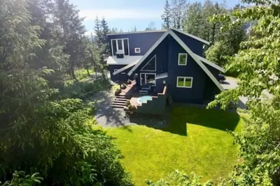 Image de Innsbruck House with mt. views, seclusion & just 1 block to Alyeska Ski Resort!