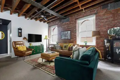 Image de The York Industrial Warehouse Chic on the Yarra