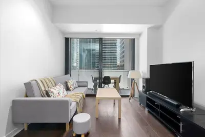 Image de Cbd Serenity with Luxury Rooftop Pool and Parking