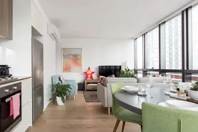 Image de Modern Magic on Yarra River with Resort Amenities