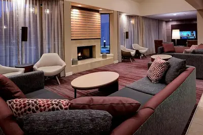 Image de Relaxing Stay in Kansas City! Pet-Friendly Units, Indoor Pool, Free Parking!