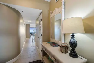 Image de Jade East hosted by Scenic Stays!