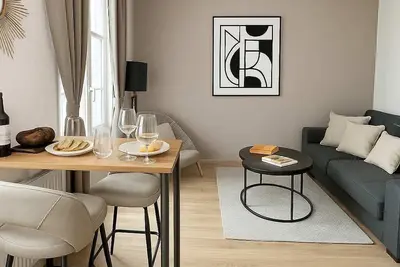 Image de Studio chic à Paris: Proximité de la Tour Eiffel