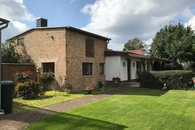 Image de Ferienhaus im GrĂĽnen - Ferienhaus