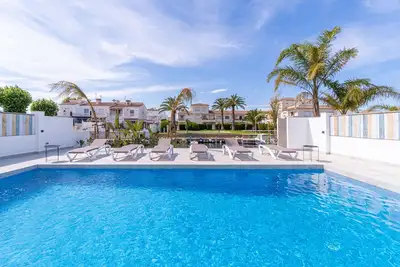 Image de 150-Belle maison sur le  canal avec piscine et amarrage Empuriabrava-Empurialola