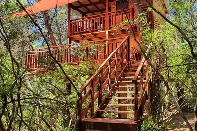 Image de TreeHouses LjubaÄŤ Glamping Robinson