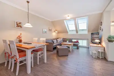 Image de Ferienappartement mit Balkon und Pkw-stellplatz im Herzen von Koserow