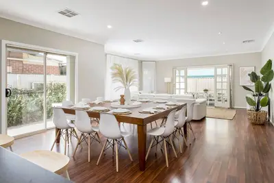 Image de Spacious 5 Bedroom Home Ideal for Families and Large Groups