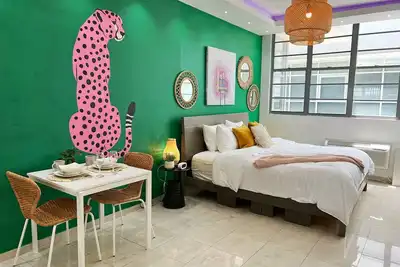 Image de Unwind in Style! Pool + Lagoon View, Prime Locale!