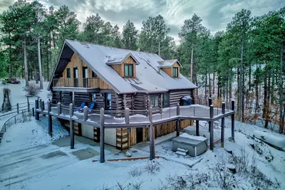 Image de Lazy Elk Lodge, Gorgeous Updated Cabin just outside of Spearfish