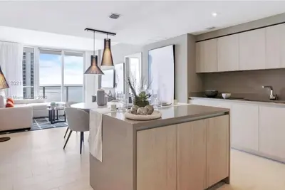 Image de Amazing  Unit  In Hollywood 5