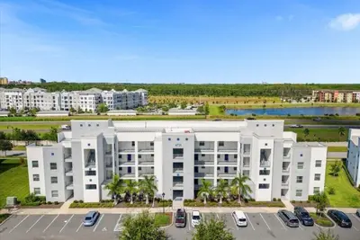 Image de 2 Bedrooms/ 2 Bathrooms/ Storey Lake (4731-204ct)