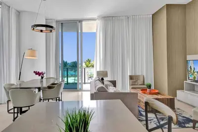 Image de Upscale Oceanfront condo