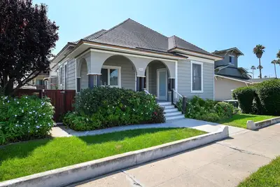 Image de Modern Victorian Home Walking Distance To Ventura Pier and Downtown Restaurants