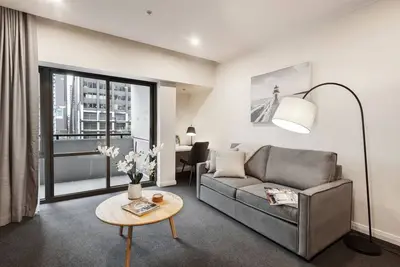 Image de Executive Urban Living with Balcony Heated Pool