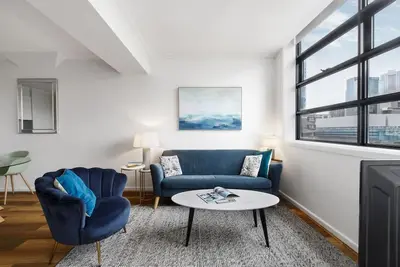 Image de Serenity on Swanston Stylish Cbd Living by Rmit
