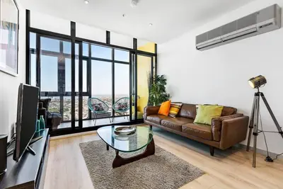 Image de Sky High at Southbank Sprawling Views and Parking