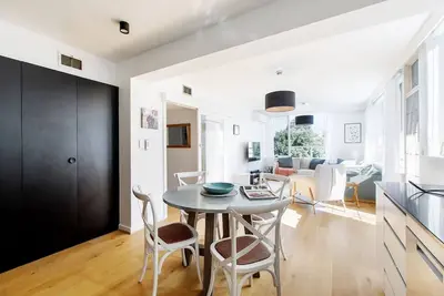 Image de Edge of Elwood Unwind in Style by St Kilda Beach