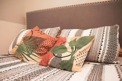 Image de Boho Bungalow w/Private Side Porch in Downtown Bwk
